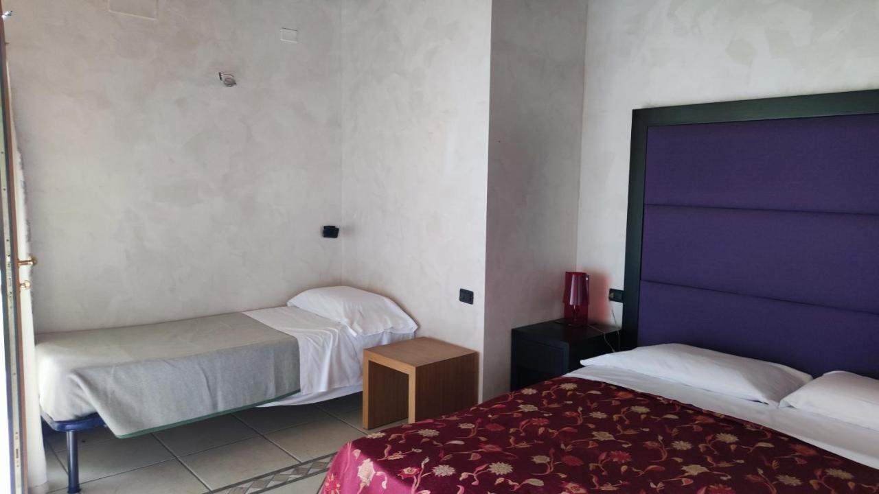 Albergo Le Piante Manerba del Garda Dış mekan fotoğraf
