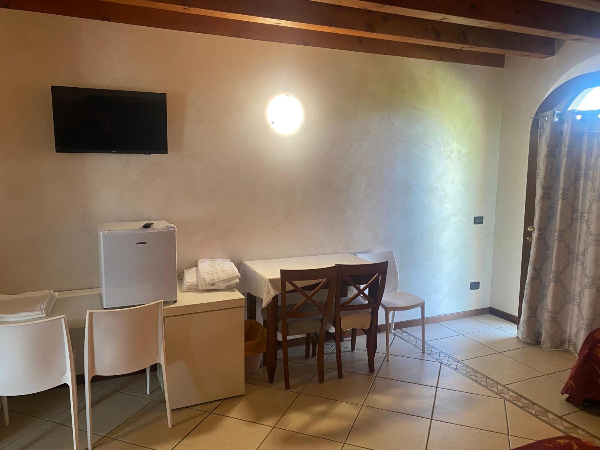 Albergo Le Piante Manerba del Garda Dış mekan fotoğraf