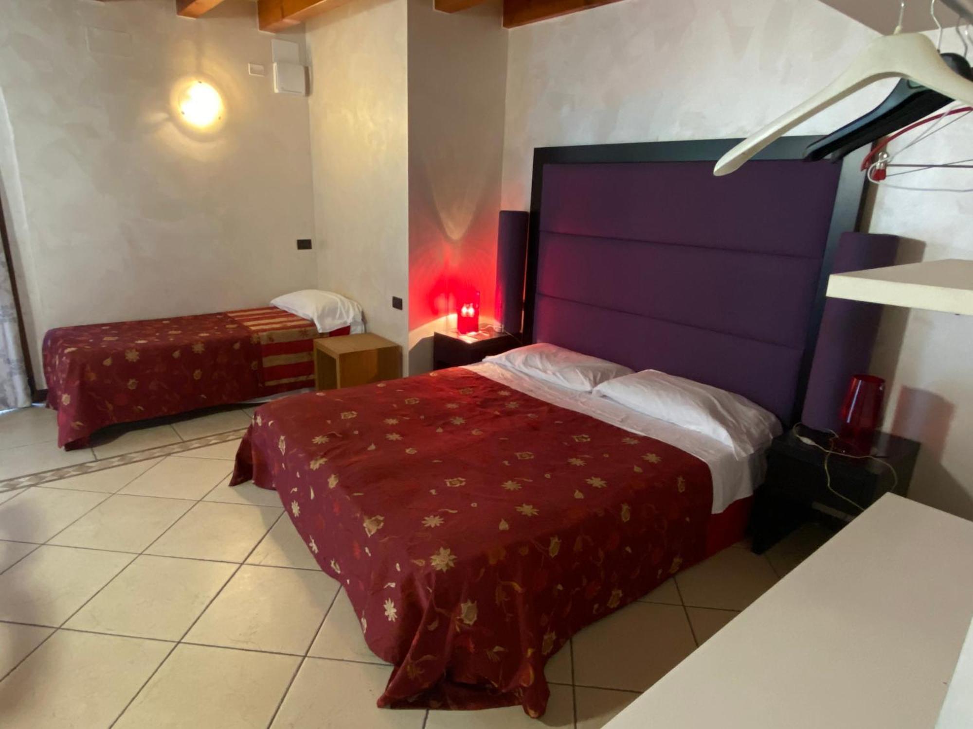 Albergo Le Piante Manerba del Garda Dış mekan fotoğraf