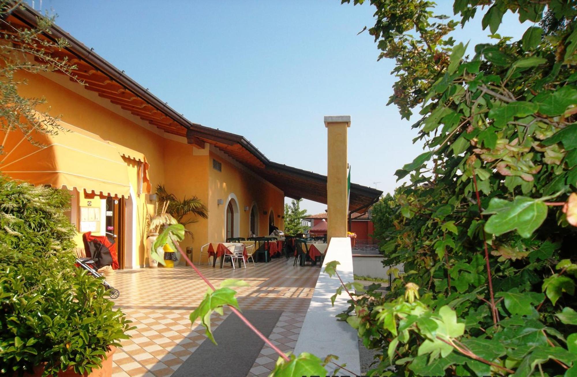 Albergo Le Piante Manerba del Garda Dış mekan fotoğraf