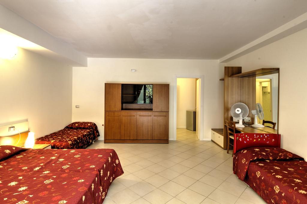 Albergo Le Piante Manerba del Garda Dış mekan fotoğraf