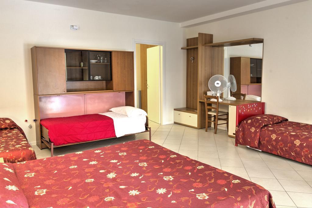 Albergo Le Piante Manerba del Garda Dış mekan fotoğraf